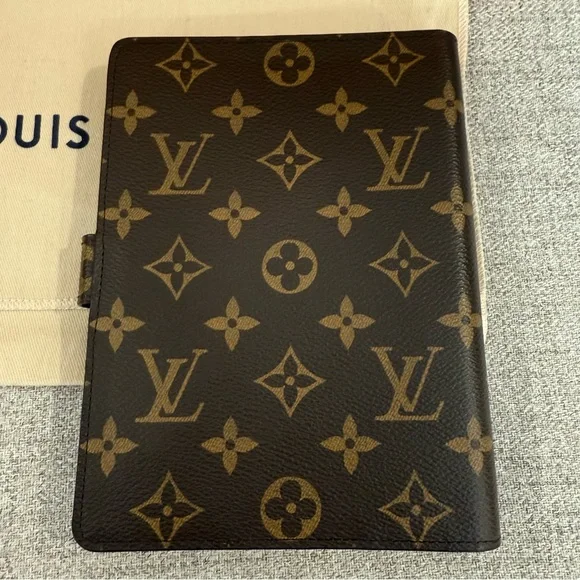 Louis Vuitton MM Agenda w/Receipt - Picture 3 of 10